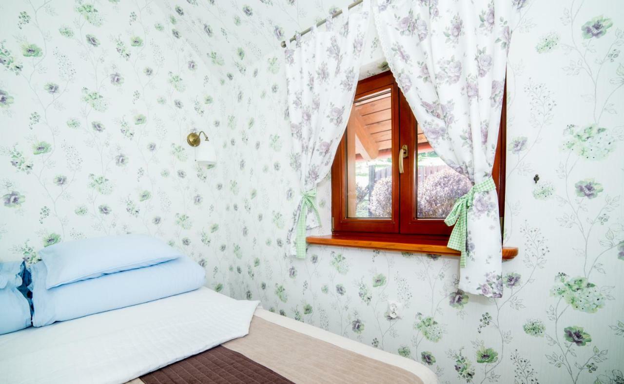 Apartamenty Romanowka Raszow Экстерьер фото
